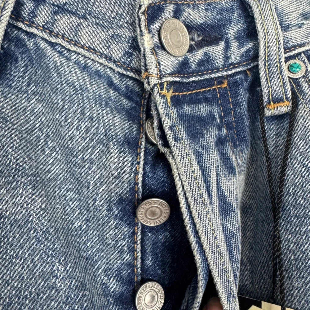NWT! Levis Premium 501 Original Selvedge Distressed Sashiko Jeans 29x32‎